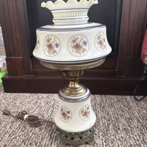 VINTAGE 3-WAY MILK-GLASS BLUE FLORAL HURRICANE TABLE LAMP